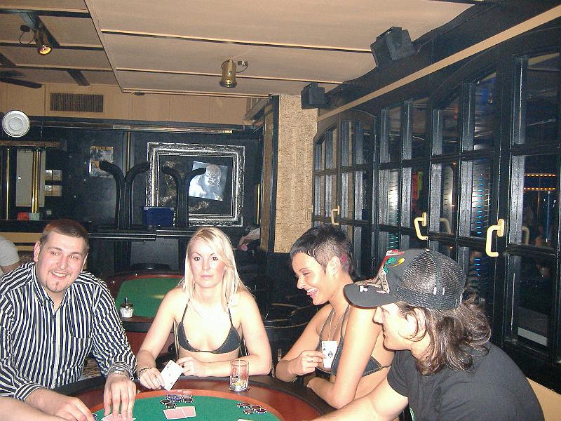 strip poker disco girls_0000018.JPG